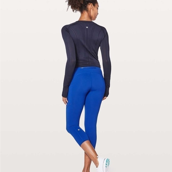 Lululemon Blue Mesh‎ High Rise Crop Leggings - Picture 3 of 11